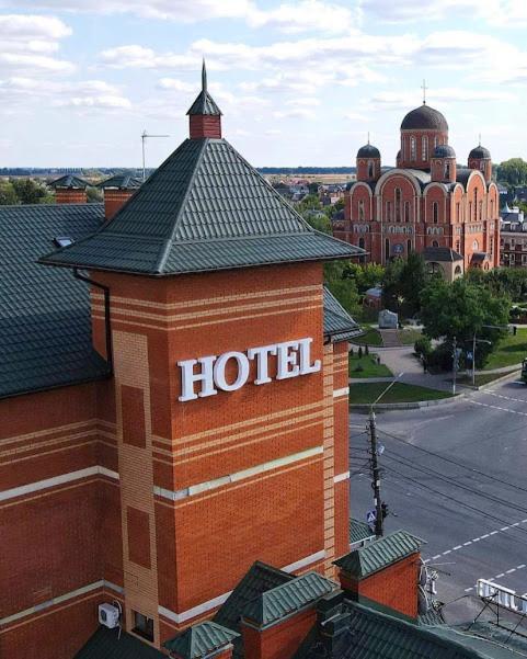 Golden Lion Hotel Boryspilʼ Exterior foto